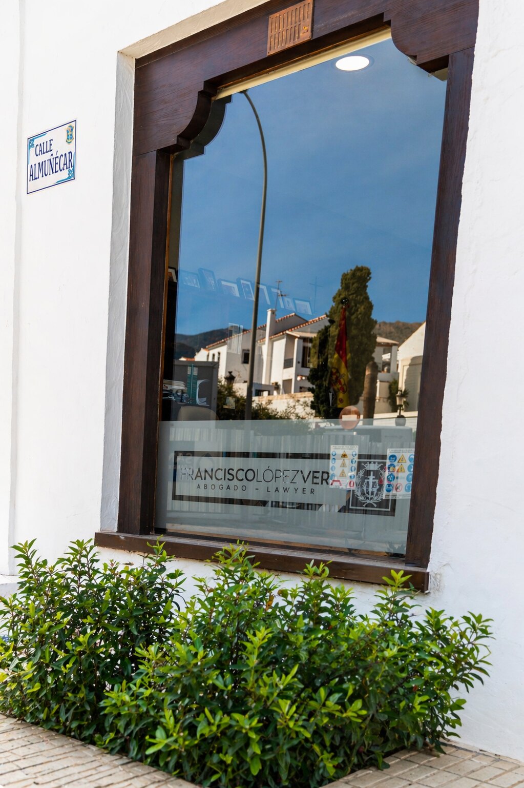 Ventana a Calle Almuñécar